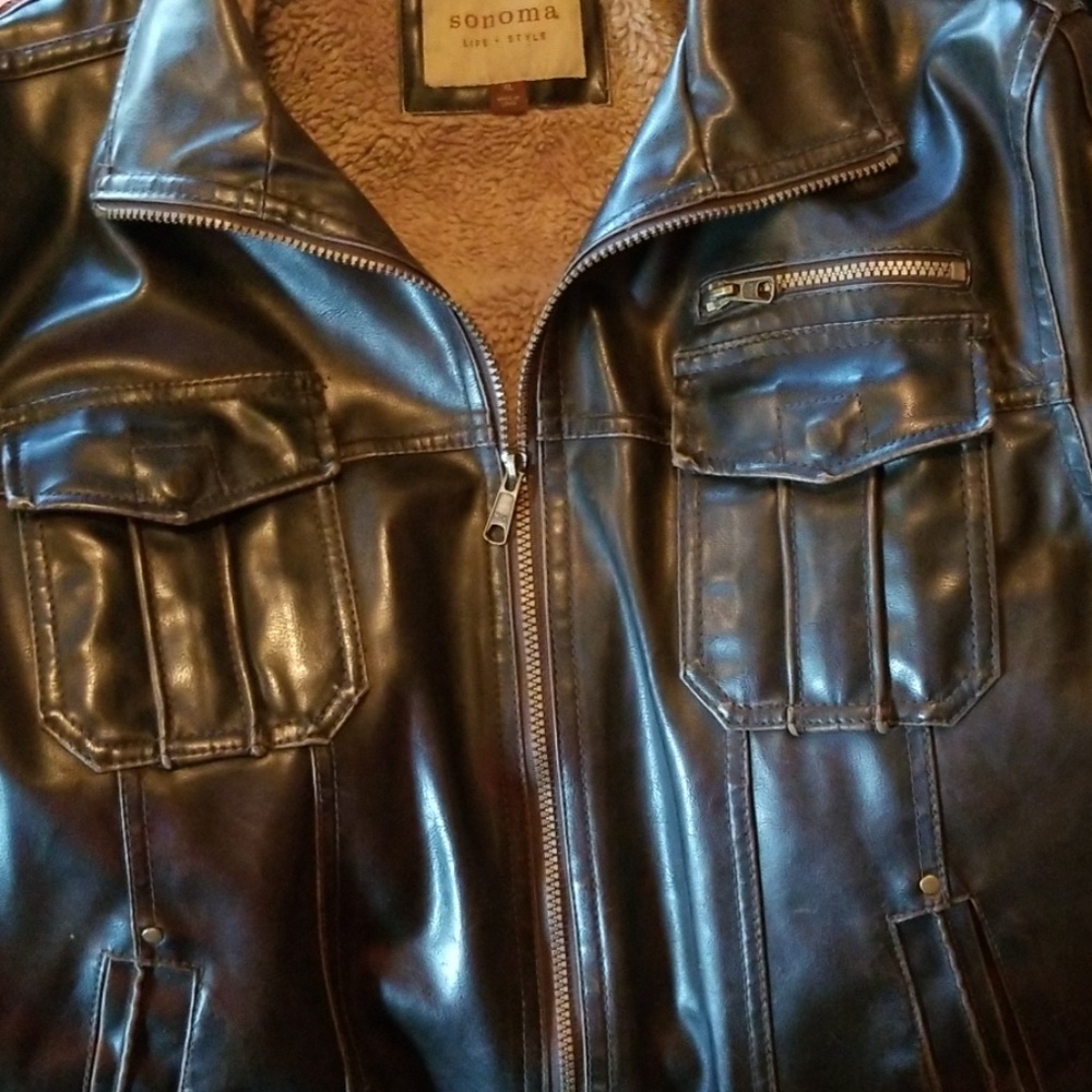 Leather jacket - Picture 4 of 4